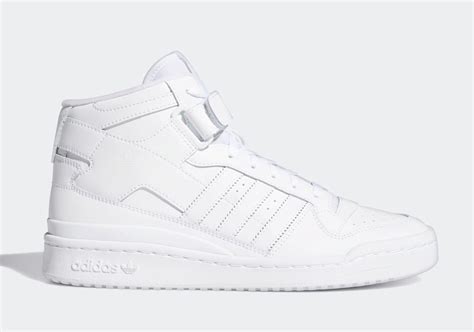 adidas originals forum mid triple white